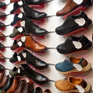 hengameh.shoes